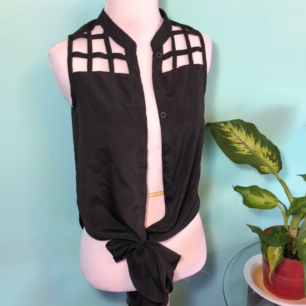 Love Couture black sleeveless shirt Sz S